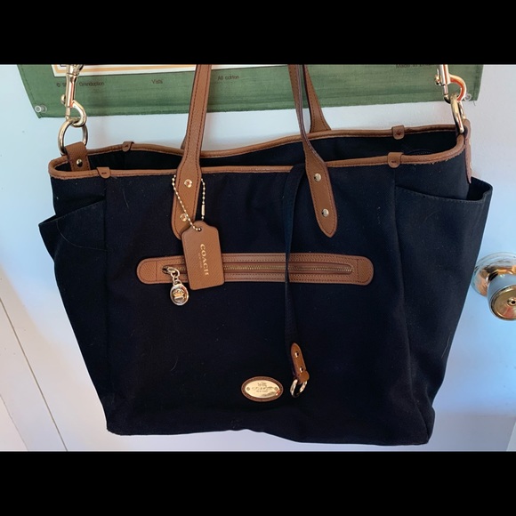 COPY - Coach cross body leather and canvas bag - Picture 3 of 6
